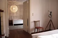 Apartment with garden and lake view from the veranda. Family friendly! - Homestays