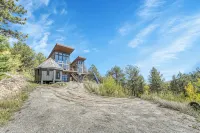 Off-grid Masterpiece Cabin W/ Breathtaking View - Gym