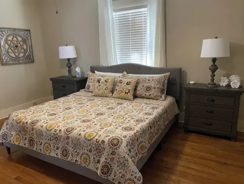 Charming 1930's Euclid Ave Bungalow