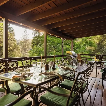 Serene Creekfront Cabin 2000 Sqft | 20Min to Yosemite