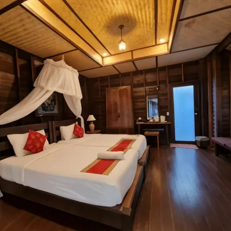 Chivaree Hotel and Resort