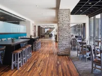 Charleston Marriott Town Center Hotels near State Museum