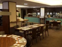 Premier Inn Köln City Mediapark - فطور