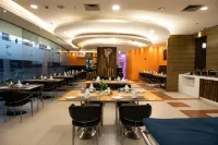 Hyphen Premier-Business Hotel