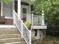 Attic Apartment in Leafy Roland Park Hotels near OXOXO Gallery