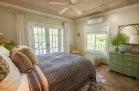 Casa DeDe, Classic Bahamian Home with Panoramic Views of the Ocean