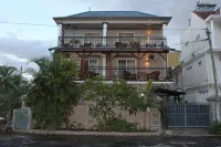 Private one bed apartment1 min walk to beach WIFI, Nespresso & Air Fryer - Homestays