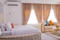 Mondeestars Luxury Home