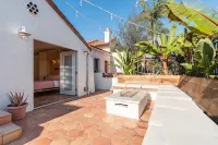 Charming, bright by the beach! - Bungalows