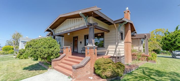 3-bedroom Craftsman home with hot tub/sauna in the Heart of Arcata Hotels in Arcata
