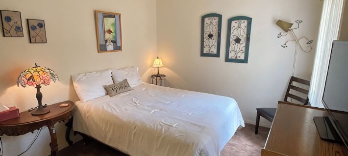 Charming 2-bedroom townhome in Green Valley w/ WiFi, Grill, Patio, Near trails Hotels in Green Valley
