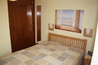 Middle row house near the beach, quiet location but in the middle of life - 2-Star