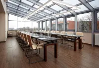 Velich Country Club - parking