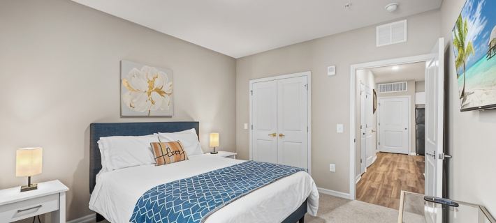 Gorgeous 2 Bed /2 Bath Condo Close to Beaches Hotels in Melbourne