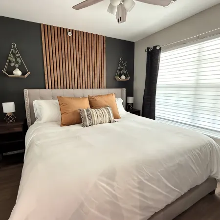 Newly Renovated Modern 2 Bedroom Condo