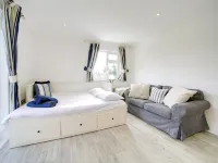 A Stunning, Upside-down Five-Bedroom Home Located in Pendoggett - バルコニー