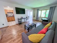 Maple Grove Retreat Haven - Wi-Fi
