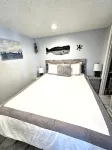 KILLER VIEW, In The Heart of the Island, Aquarius, 9th flr SPI License 2023-2541 - 4성급
