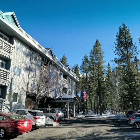 GetAways at the Lodge at Kingsbury Crossing