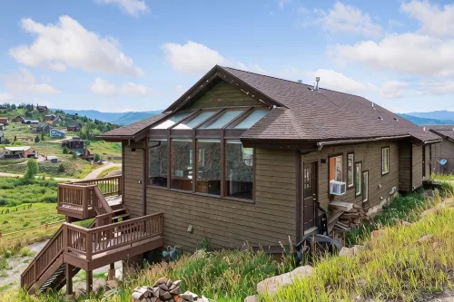 Mountain Home: Hot Tub, Views, Chef's Kitchen, Pet-Friendly. Unforgettable Stay! - 3 stjerner