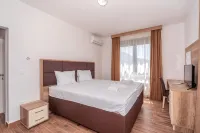 Hotel Pharos - Pools