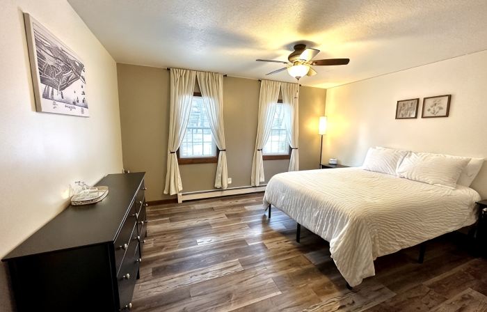 Quaint & Historic Downtown Oscoda Home