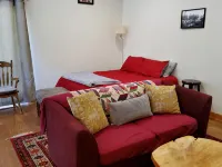Peaceful, Cozy place in the woods. A short distance to everything good outdoors. - Apartments