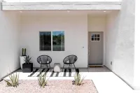 Newly Built Home with Mountain Views perfect for your next Desert Escape - Mountain View