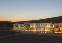 Mola Cunda Hotel - Airport Shuttle