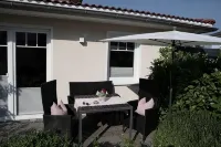 Small vacation home with terrace - your oasis of relaxation x1f3e1;x1f31e; near the Baltic Sea - บังกะโล
