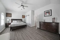 Cozy Retreat home in the Heart of Conroe - بيت ضيافة