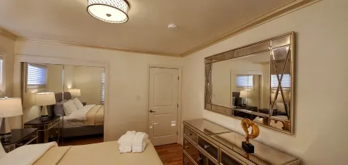 Premier Monterey Bay Getaway, just minutes to Carmel. - 3-Star