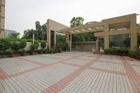 Gazebo Inn & Suites Medanta - Homestays