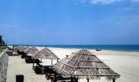Emerald Sea Resort - parking
