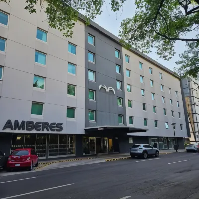 Hotel Amberes Hotels near Corregidora Stadium