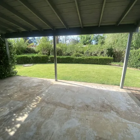 Arroyo Manor - Centrally Located