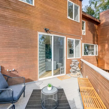 Stunning Del Mar Home w/ Deck - 1 Mile to Beach