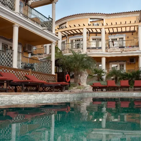 Charming Residence & Guest House Dom Manuel I Adults Only