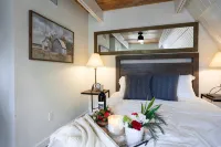 A pet friendly A-Frame with a hot tub & fire pit! - Holiday bungalows