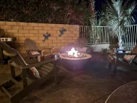 Desert Golf Getaway by GPM -Tennis+Pickleball+Priv. Pool+More! Walk to Festivals - 浴缸