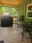 Cozy cabin close to white water rafting, ziplining, hiking & Harrah's casino. - 3-Star