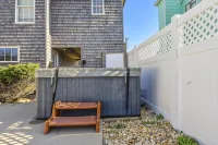 Semi Ocean Front in Nags Head NC with Private Pool! - balcony