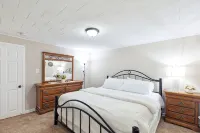Charming Glenolden House Near Airport & Philadelphia Eagles Stadium - balcony