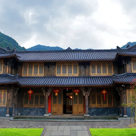 Wolongge Courtyard