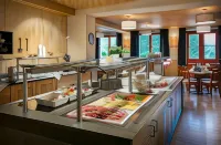 Jufa Hotel Mariazell - ที่มีสระว่ายน้ำ