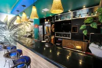 Golden Ville Hotel - bar