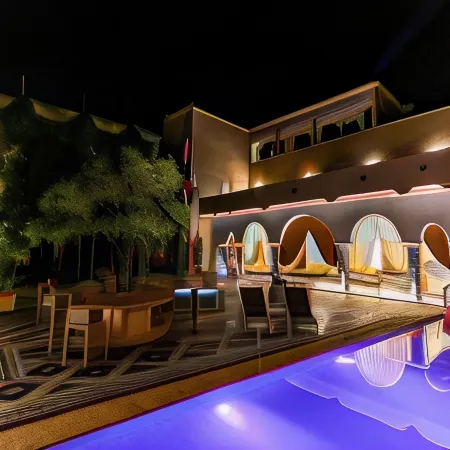 Palais Shazam & Spa