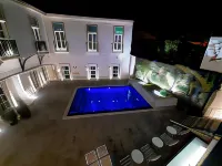 MouraSuites Hotel - piscina