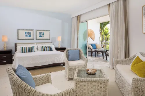 Seawinds Cabarete Beachfront Penthouse, Stunning Balcony Views, Sleeps 6 - Gym
