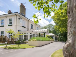 Forest Lodge Hotel